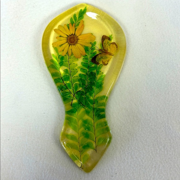 Vintage resin spoon rest with real butterflies and dried flowers Made in USA - Picture 2 of 7